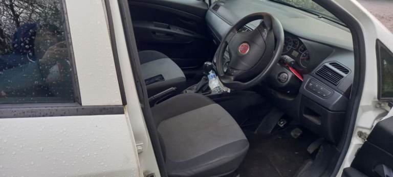 Fiat, GRANDE PUNTO, Hatchback, 2010, Manual, 1368 (cc), 5 doors