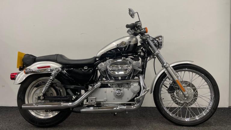 HARLEY-DAVIDSON SPORTSTER XL883C ANV - VERY LOW MILES - EXEPTIONAL DOCUMENTATION