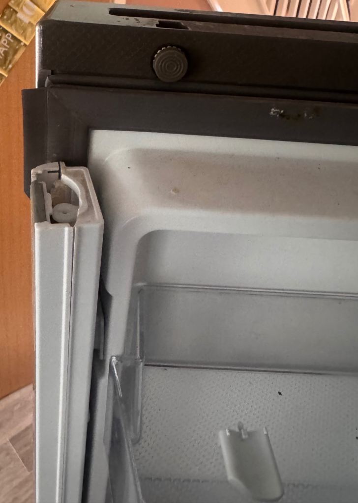Haier American Style Fridge Freezer with Water Dispenser for Sale