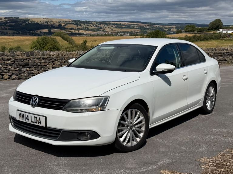 Volkswagen, JETTA, Saloon, 2014, Manual, 1968 (cc), 4 doors