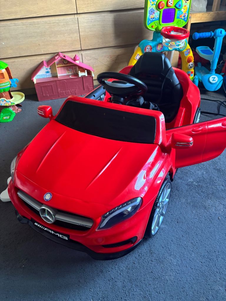 Mercedes Kids Electric Car