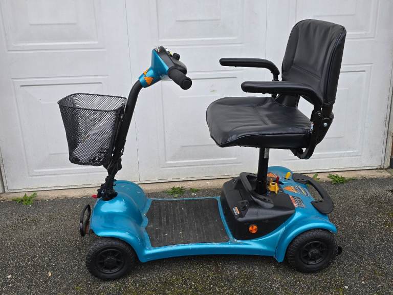 Ultralite 480 lightweight mobility scooter 