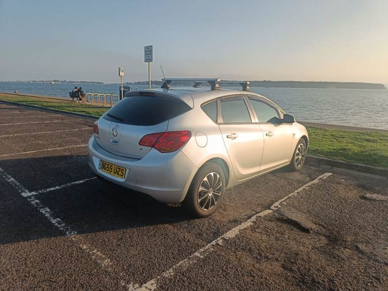 Vauxhall, ASTRA, Hatchback, 2009, Manual, 1598 (cc), 5 doors