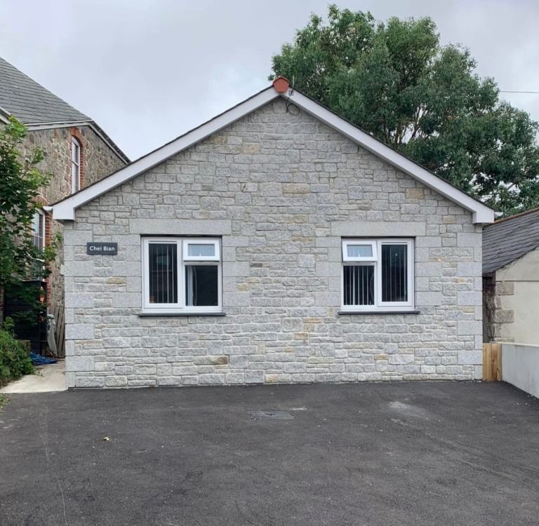 2 bedroom Detached Bungalow 