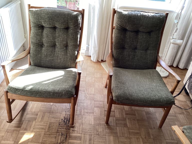 Pair of Mid-Century Style Armchairs – Green Fabric, Good Condition