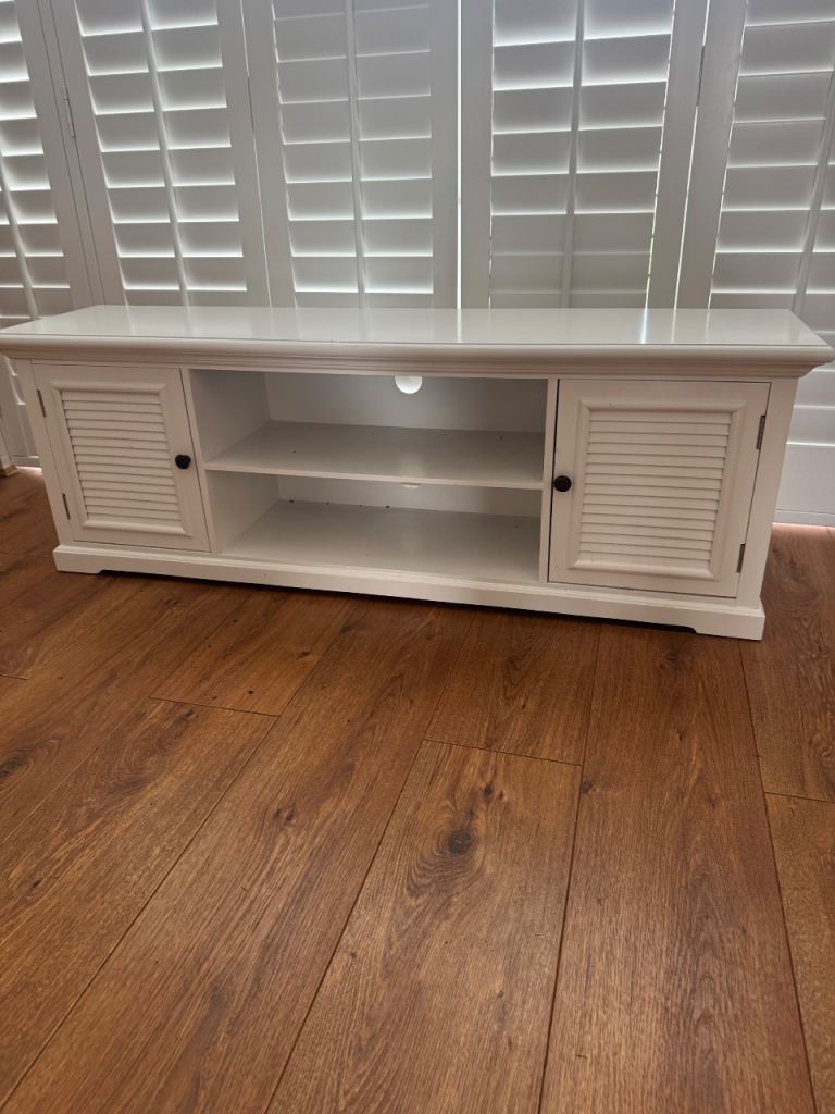 TV cabinet 