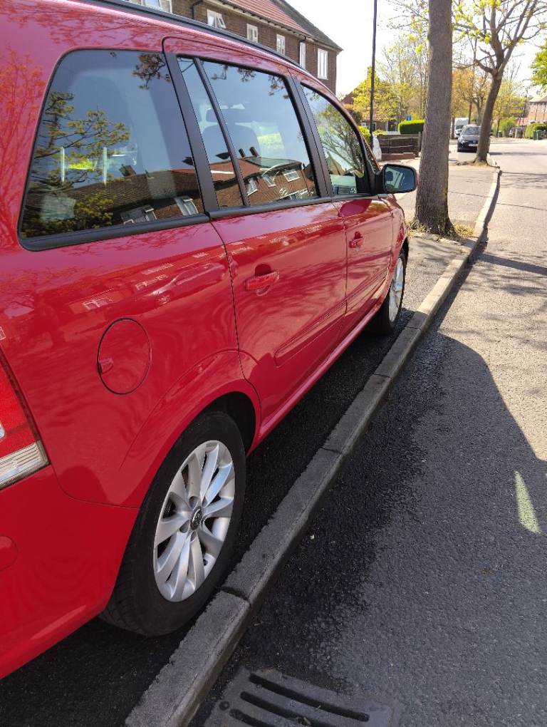 2014 Vauxhall Zafira 1800 Manual or Swap for Ford focus Auto!