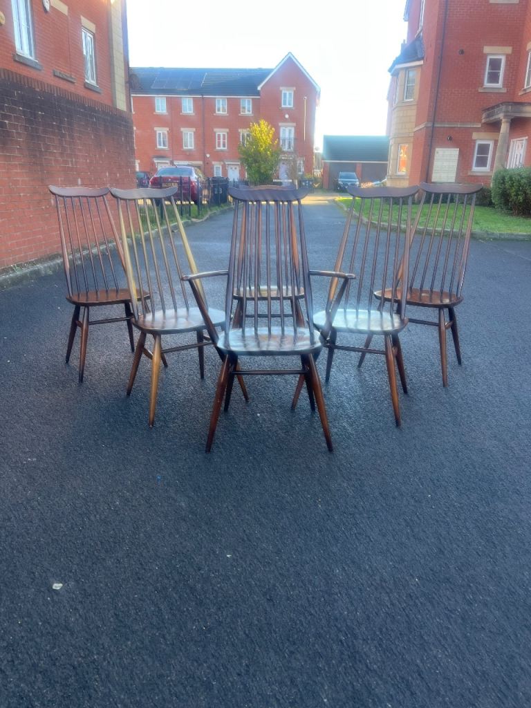 Set of Six Ercol Windsor goldsmiths dining chairs (delivery available)