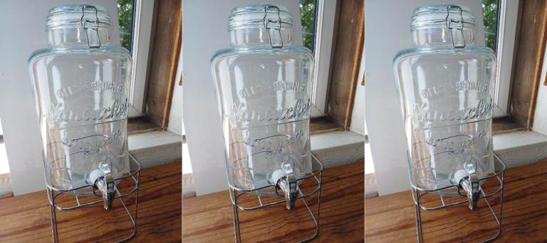 Glass Drinks Dispenser  8.7L with Tap & Chrome Stand x 3