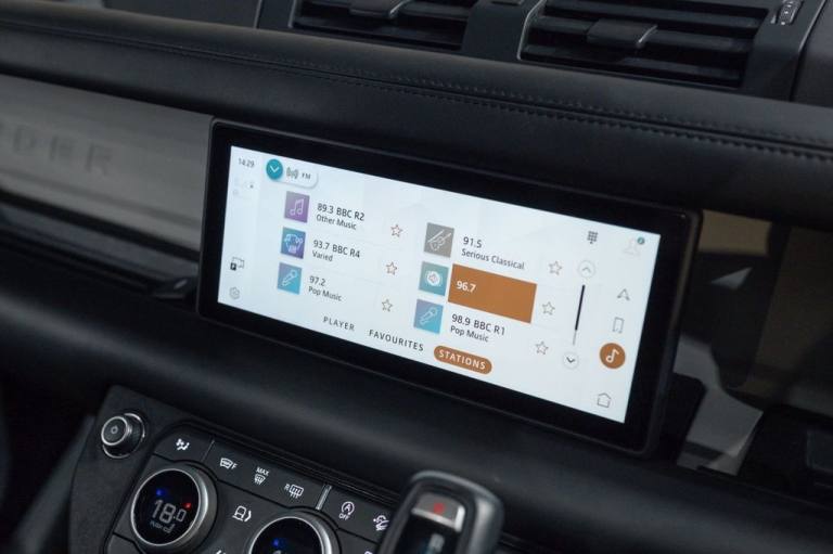 2021 Land Rover Defender 3.0 D300 MHEV X-Dynamic HSE SUV 5dr Diesel Auto 4WD Euro 6 (s/s) (300 ps...