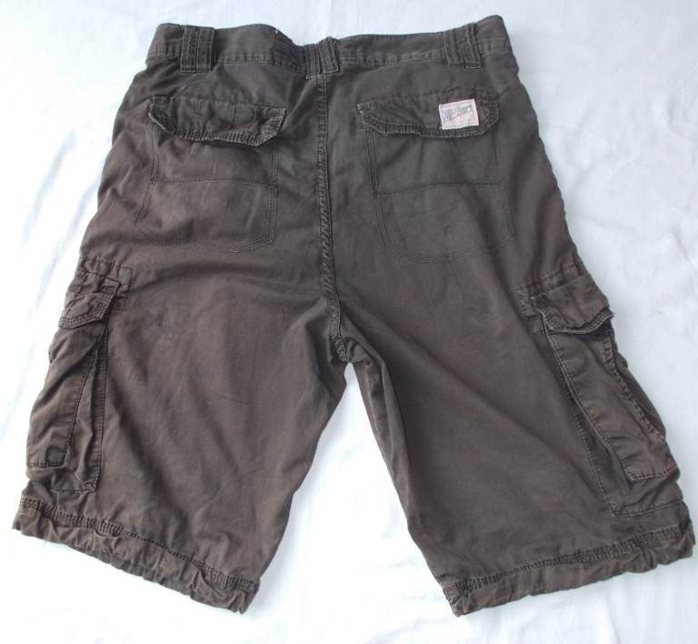 Men's shorts 30W £3 each or both £5