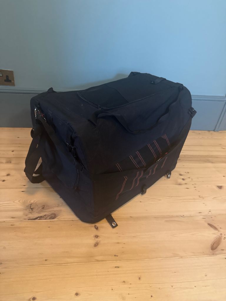 RAC medium sized travel dog crate