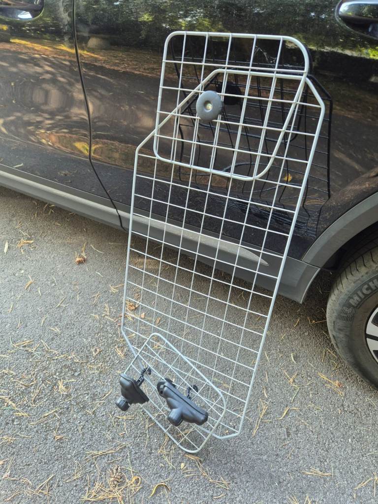 Metal Dog Guard for Car Boot or Rear Seats