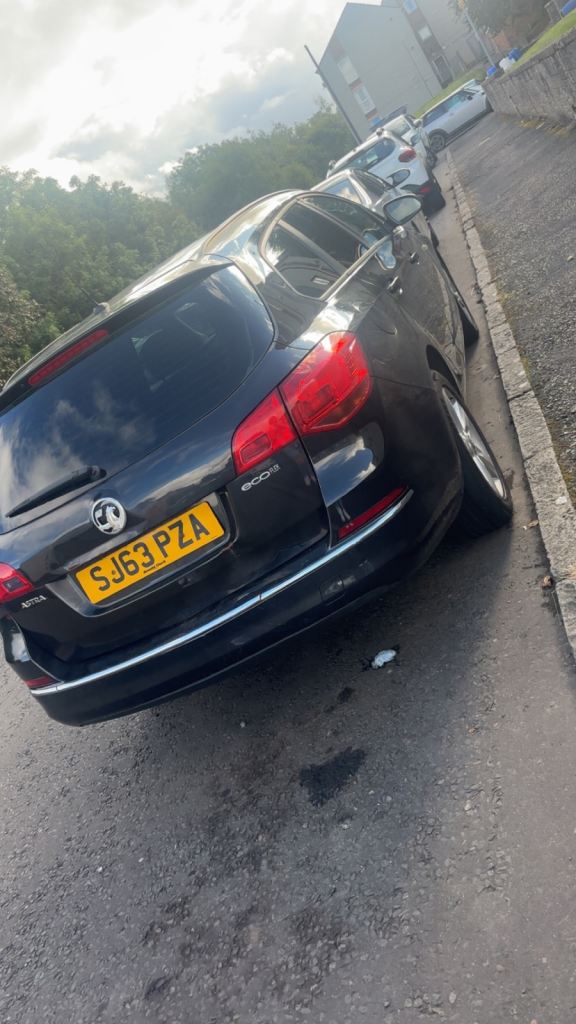 Vauxhall, ASTRA, Estate, 2013, Manual, 1686 (cc), 5 doors