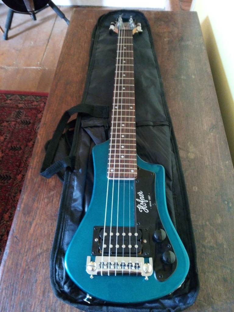 Hofner contemporary series travel guitar in soft case . 