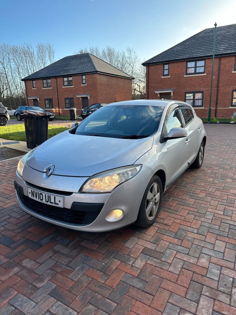 Renault, MEGANE, Hatchback, 2010, Manual, 1598 (cc), 5 doors