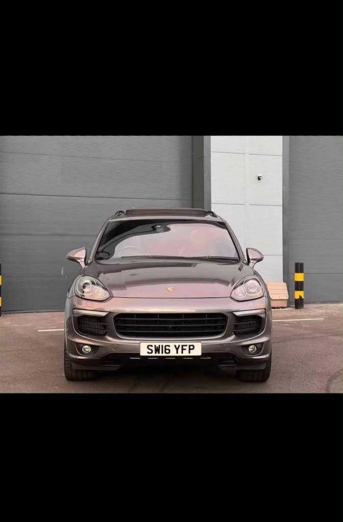 Porsche, CAYENNE, Estate, 2016, Semi-Auto, 4134 (cc), 5 doors