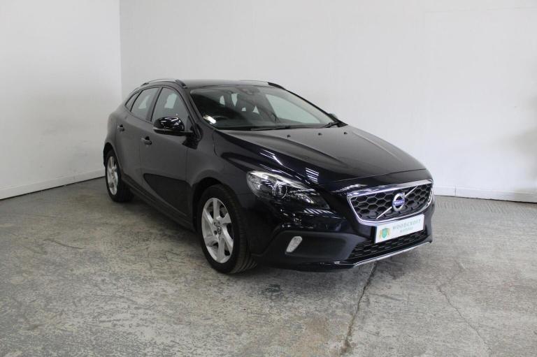 VOLVO V40 CROSS COUNTRY 2.0 D2 Lux Auto Euro 6 (s/s) 5dr 2015