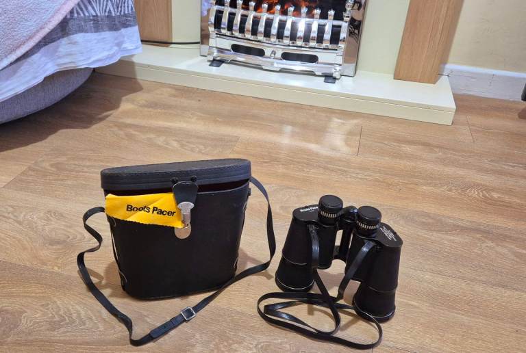Boots Pacer 10x50 Binoculars with Case – Vintage Style