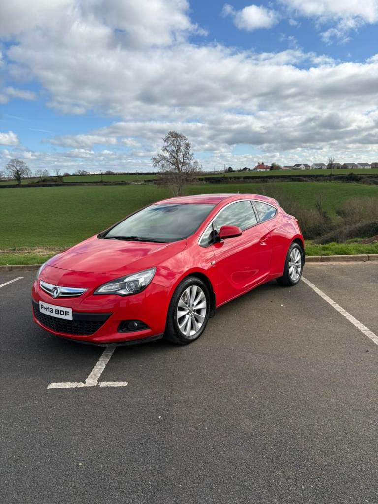 Vauxhall, ASTRA GTC, Hatchback, 2013, Manual, 1364 (cc), 3 doors