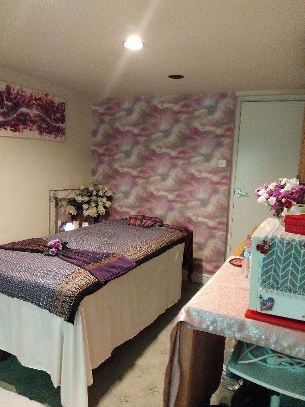 Anna relaxing oil massage 