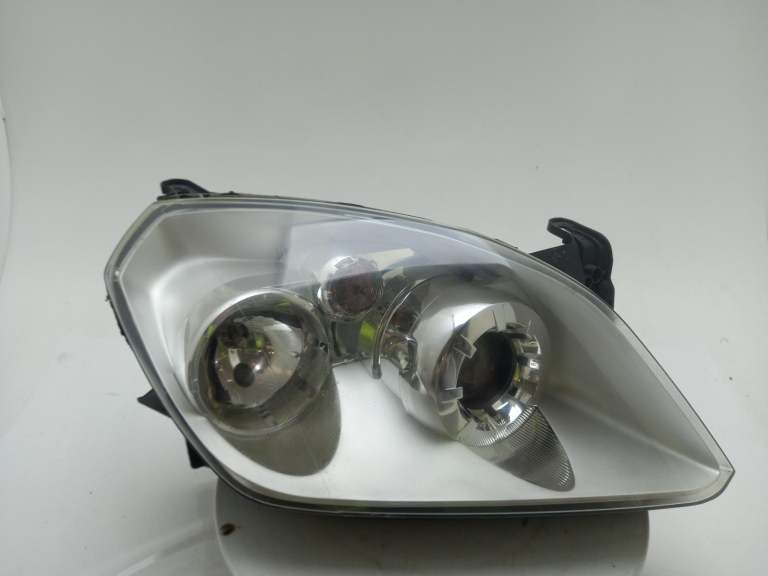 Vauxhall Tigra Headlamp Headlight O/S 2004-2009 2 Door Convertible Rh