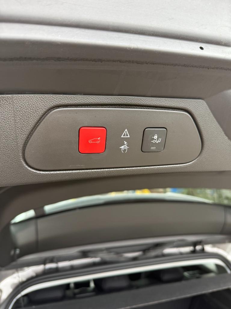 2018 Vauxhall Grandland X 1.5 Turbo D Tech Line Nav 5dr , Euro 6 , No VAT HATCHBACK Diesel Manual