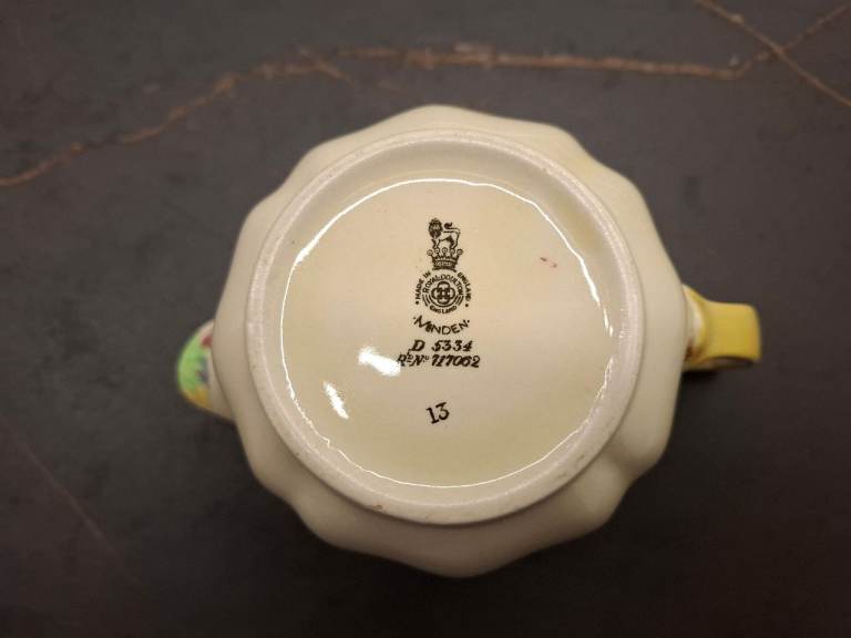 Royal Doulton Minden D5334 dinner set