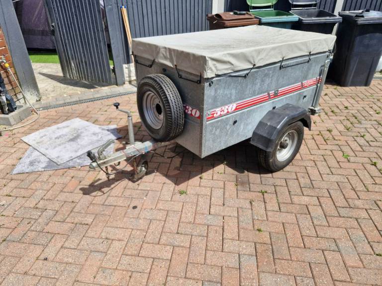 Caddy 530 trailer
