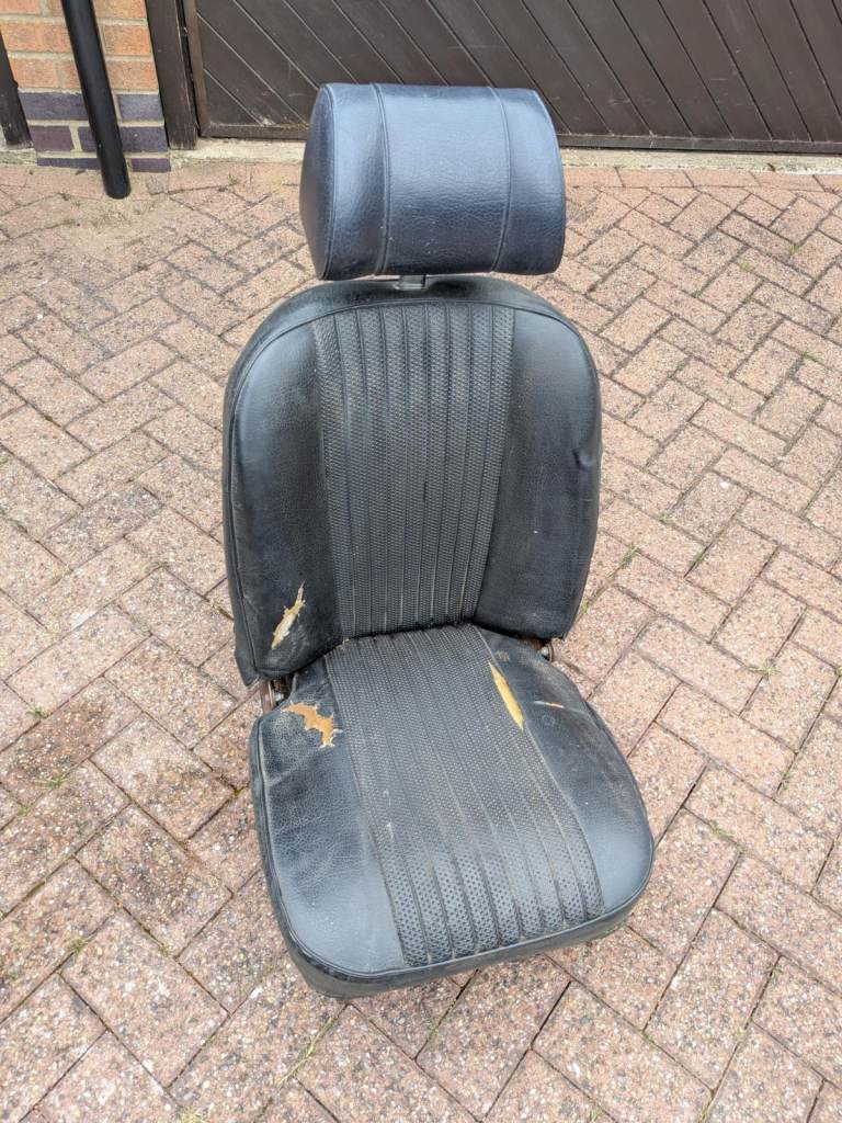 MGB car seat - FREE TO A GOOD HOME
