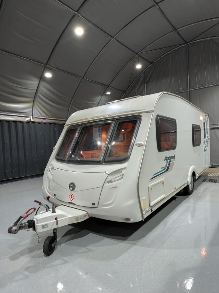 Swift Accord 57 2009 6 Berth Fixed Bunks Caravan 