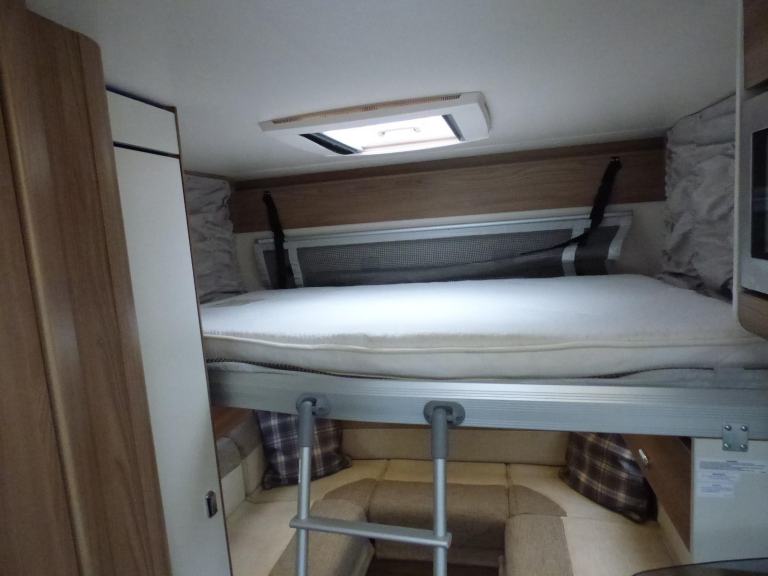 Swift Escape Compact C404 Motorhome DIESEL MANUAL 2021/71