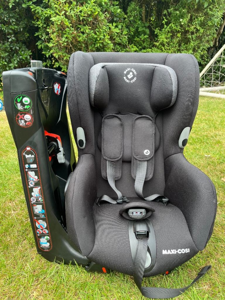 Maxi-Cosi Axiss group 1 car seat 