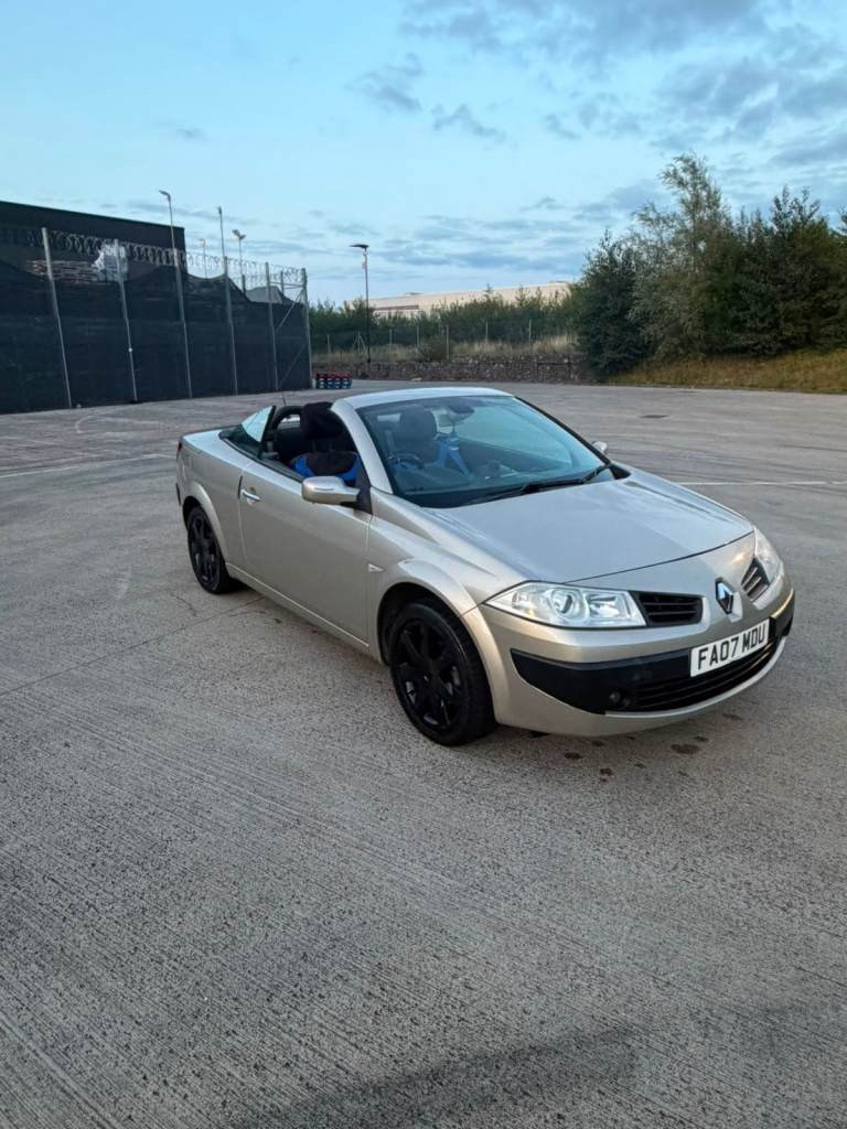Renault, MEGANE, Convertible, 2007, Manual, 1598 (cc), 2 doors