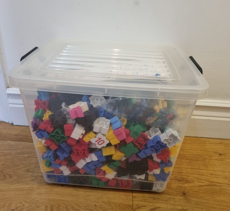 Morphun Construction Set – Loads of Pieces in Storage Box