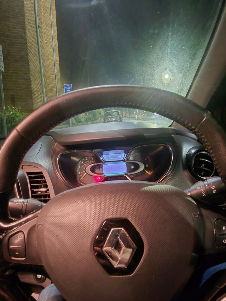 Renault, CAPTUR, Hatchback, 2015, Manual, 1461 (cc), 5 doors