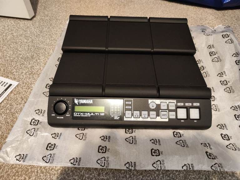 Yamaha DTX-Multi 12 drum machine 