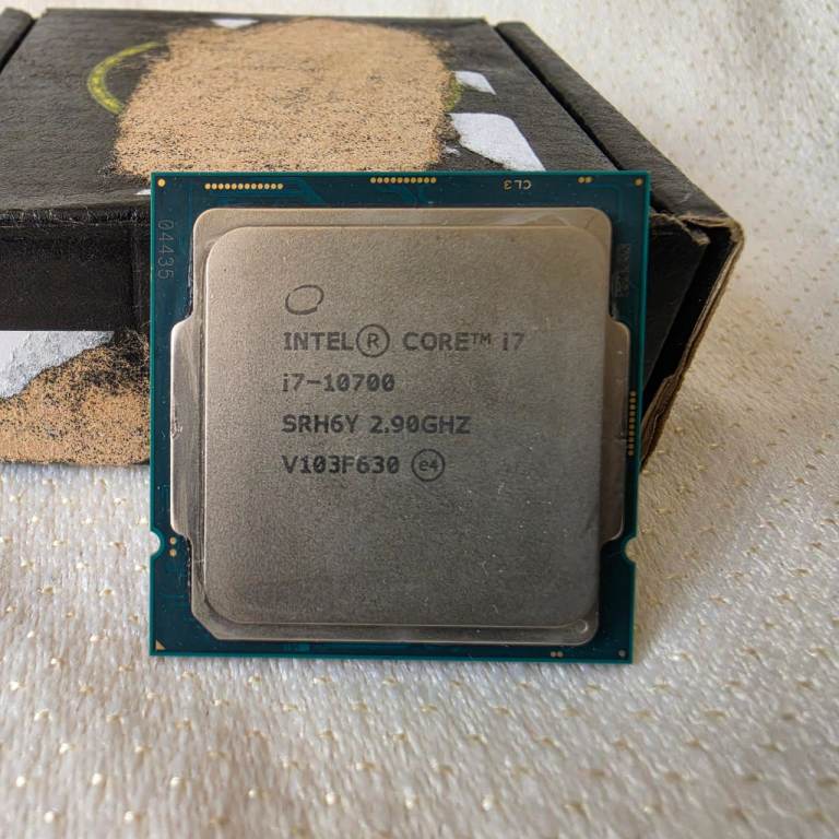 Intel i7 10700. 4.8GHz, 8 Core / 16 Thread CPU.