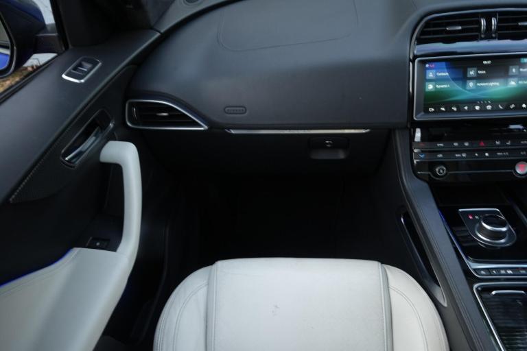 2016 Jaguar F-Pace 3.0d V6 1st Edition 5dr Auto AWD ESTATE DIESEL Automatic