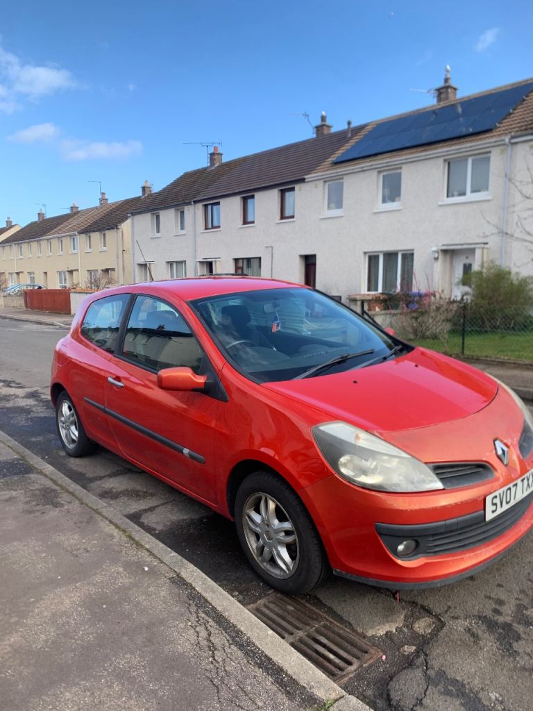 RENAULT CLIO MOT August 26 AIRBAG - SPARES/REPAIRS