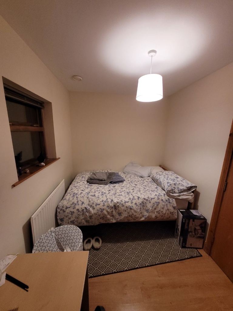 Double bedroom for rent on Fitzroy Avenue