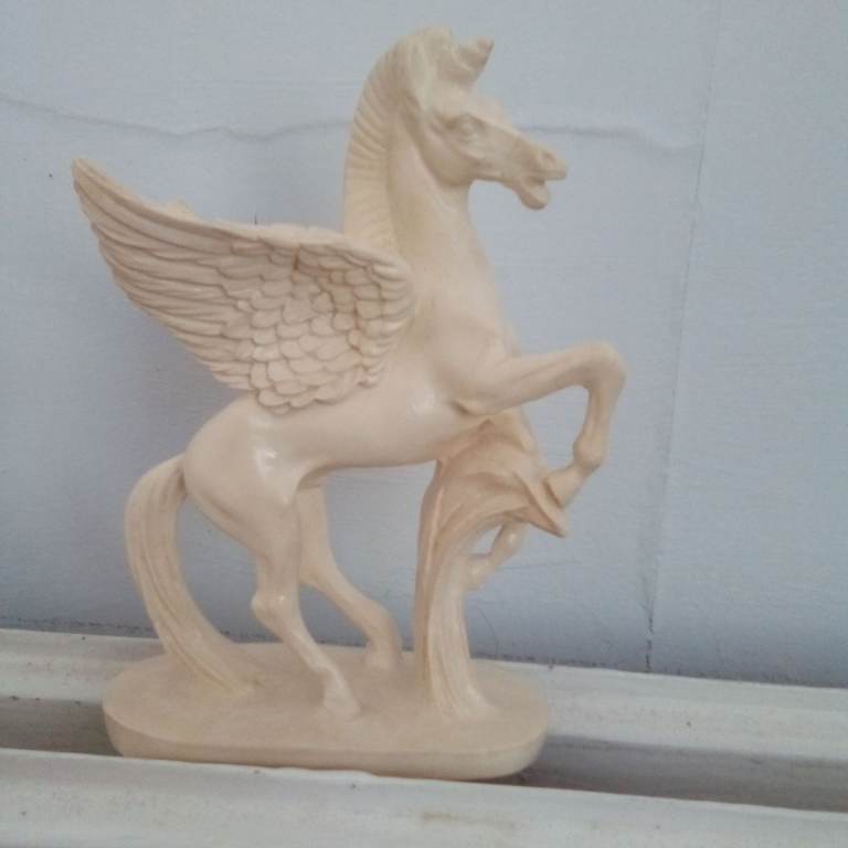 Pegasus flying horse 8 ins h genuine alabaster from Greece brand new + postage if want posting out