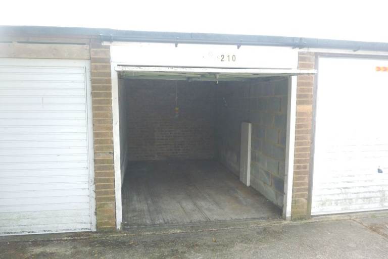 Single Lockup Garage for Rent Bognor Regis