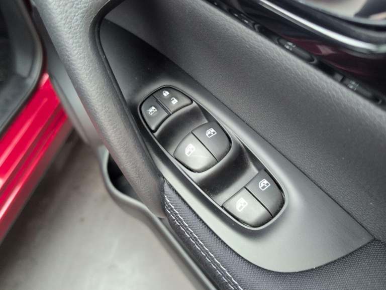 2020 Nissan Qashqai 1.3 DIG-T Acenta Premium SUV 5dr Petrol Manual Euro 6 (s/s) (140 ps) - ALLO H...