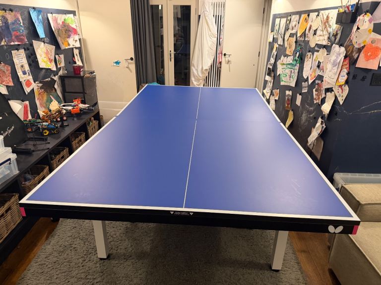 Butterfly Centrefold 25 Blue, top condition 