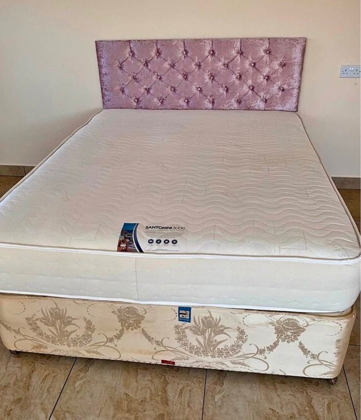 Kingsize bed frame and mattress - excellent condition 