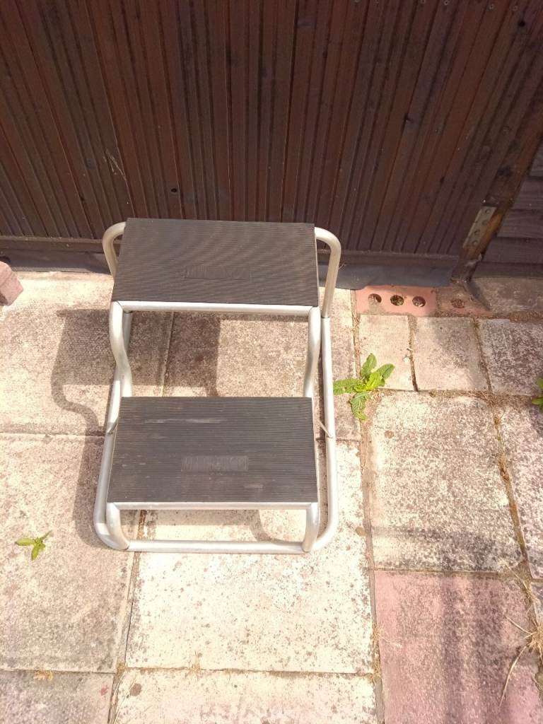 Caravan steps