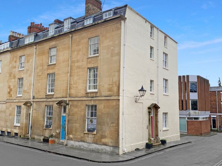 1 bedroom in St John Street, Oxford, OX1 Book Online - The Rent Guru {434}
