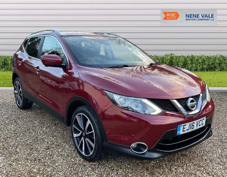 2016 Nissan Qashqai 1.5 dCi Tekna 5dr HATCHBACK DIESEL Manual