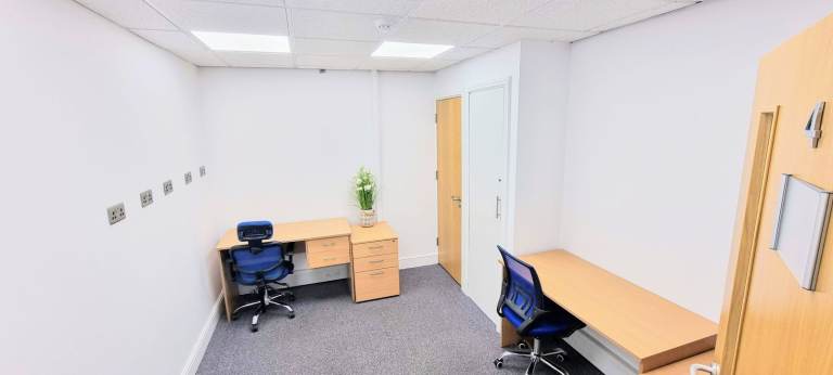  Office space to rent in Leicester (near M1 / M69 junction) 